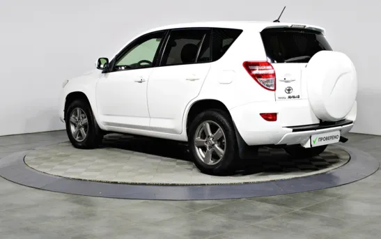 Toyota RAV4 2.00 вариатор, фото №4