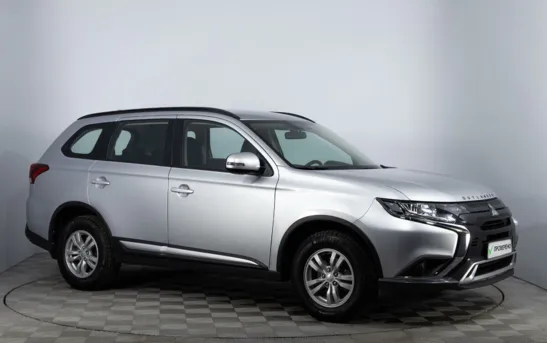 Mitsubishi Outlander 2.00 вариатор, фото №3