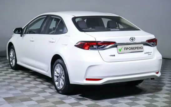 Toyota Corolla 1.20 вариатор, фото №4