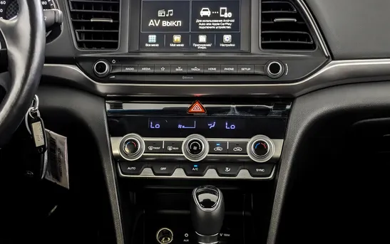 Hyundai Elantra 1.60 автоматическая, фото №7