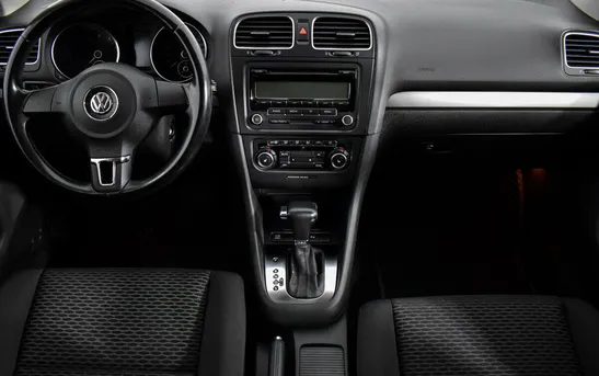 Volkswagen Golf 1.60 робот, фото №5