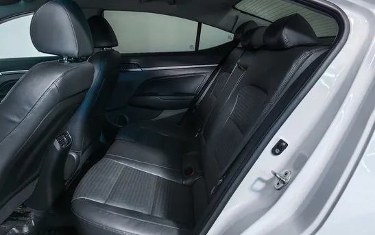Hyundai Elantra 2.00 автоматическая, фото №6