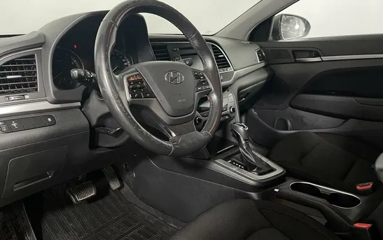 Hyundai Elantra 2.00 автоматическая, фото №8