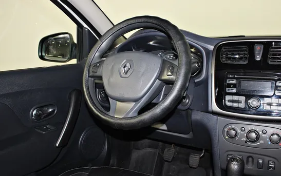 Renault Logan 1.60 механика, фото №5
