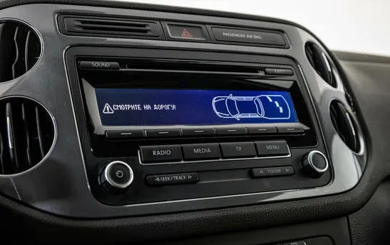 Volkswagen Tiguan 2.00 автоматическая, фото №9