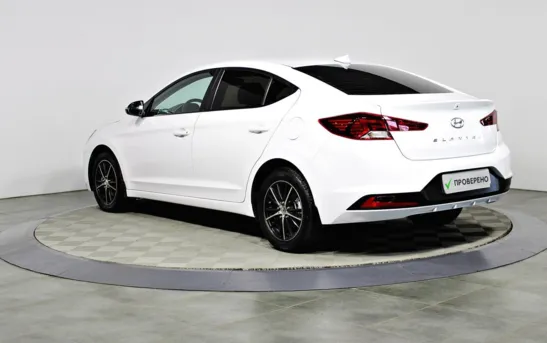 Hyundai Elantra 1.60 автоматическая, фото №4