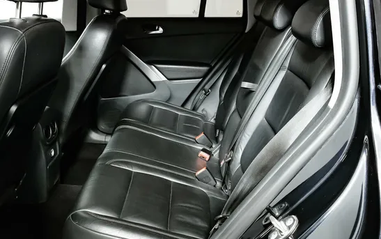 Volkswagen Tiguan 2.00 автоматическая, фото №7