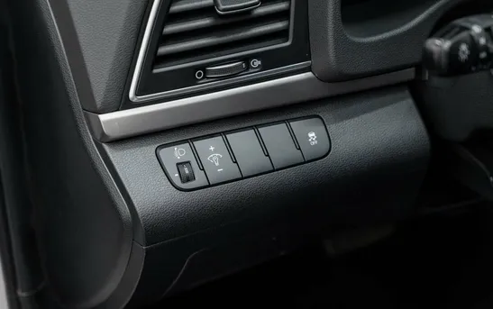 Hyundai Elantra 2.00 автоматическая, фото №16