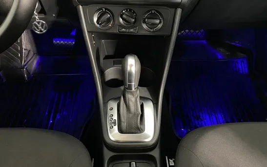 Volkswagen Polo 1.60 автоматическая, фото №9