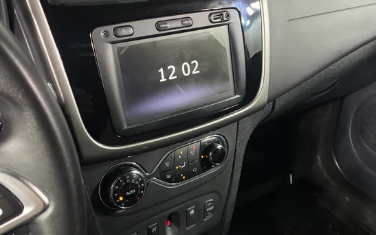 Renault Sandero 1.60 автоматическая, фото №7