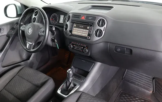 Volkswagen Tiguan 2.00 автоматическая, фото №6