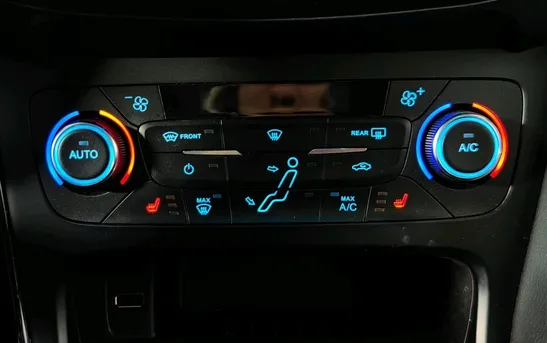 Ford Focus 1.60 робот, фото №11