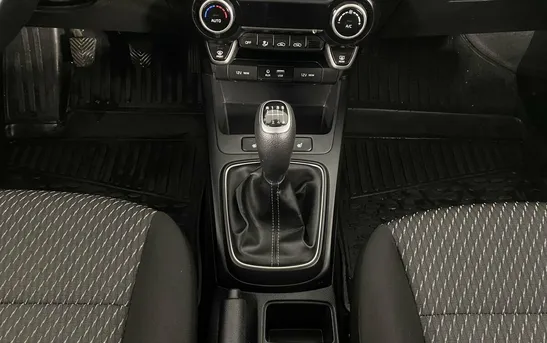 Kia Rio 1.60 механика, фото №9