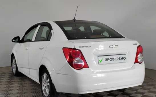 Chevrolet Aveo 1.60 автоматическая, фото №4