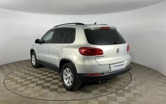 Volkswagen Tiguan 2.00 автоматическая, фото №4