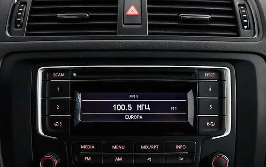 Volkswagen Jetta 1.60 автоматическая, фото №8