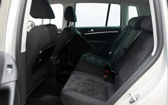 Volkswagen Tiguan 2.00 автоматическая, фото №8