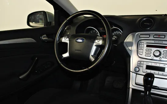 Ford Mondeo 2.30 автоматическая, фото №7