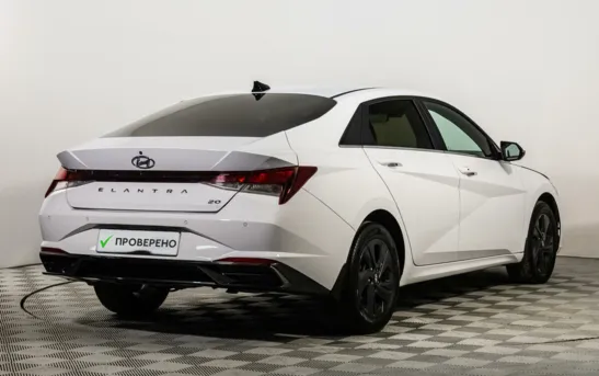 Hyundai Elantra 2.00 автоматическая, фото №2