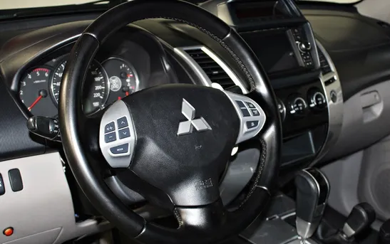 Mitsubishi Pajero Sport 2.50 автоматическая, фото №6