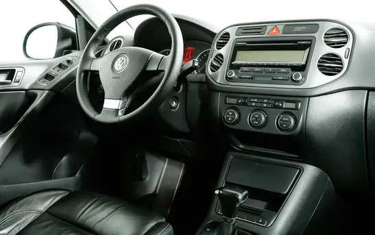 Volkswagen Tiguan 2.00 автоматическая, фото №6