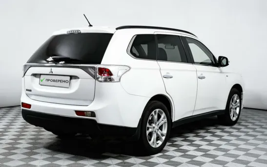 Mitsubishi Outlander 3.00 автоматическая, фото №2