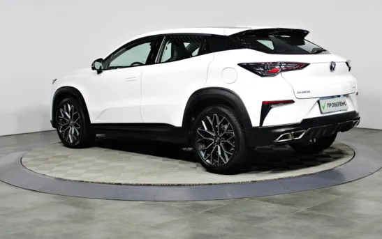 Changan UNI-T 1.50 робот, фото №4