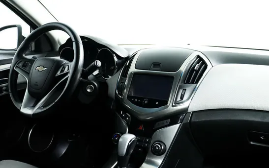 Chevrolet Cruze 1.40 автоматическая, фото №7