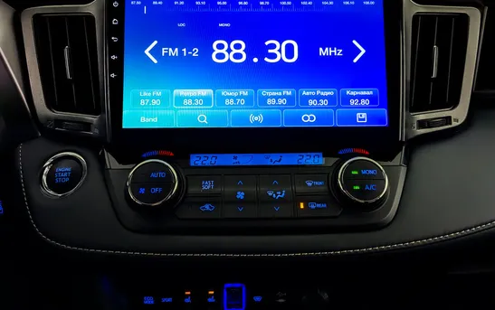 Toyota RAV4 2.00 вариатор, фото №17