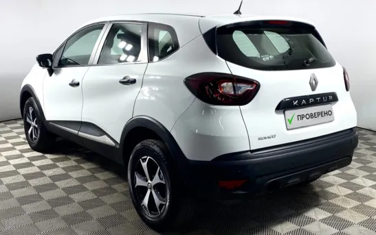 Renault Kaptur 1.60 вариатор, фото №4