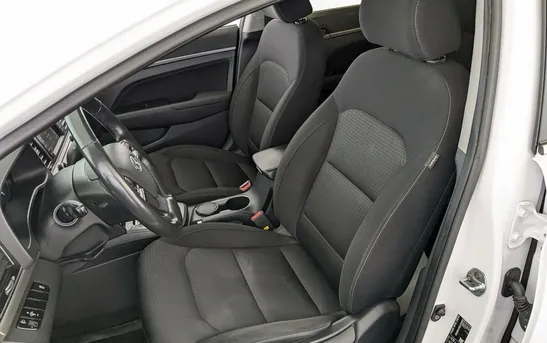 Hyundai Elantra 2.00 автоматическая, фото №8