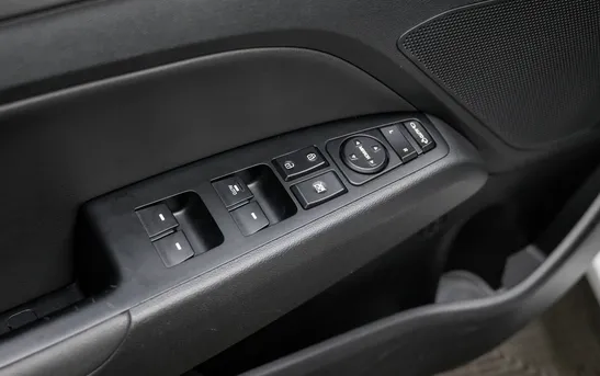 Hyundai Elantra 2.00 автоматическая, фото №13