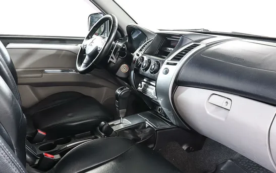 Mitsubishi Pajero Sport 2.50 автоматическая, фото №9