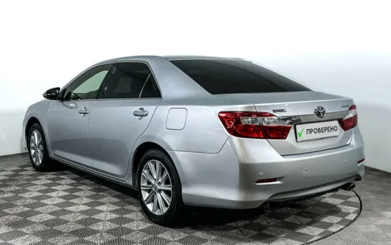 Toyota Camry 2.50 автоматическая, фото №4