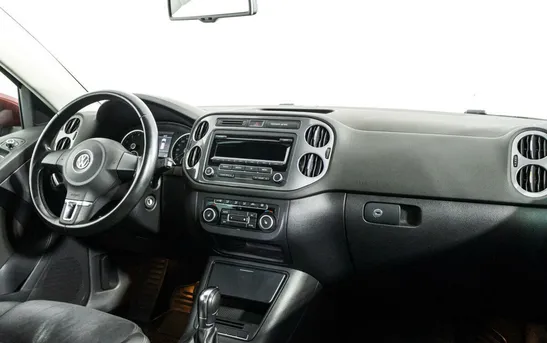 Volkswagen Tiguan 2.00 автоматическая, фото №6