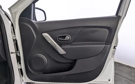 Renault Sandero 1.60 механика, фото №14