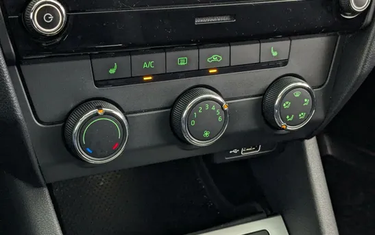 Skoda Octavia 1.60 автоматическая, фото №9