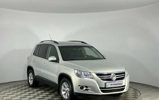 Volkswagen Tiguan 2.00 автоматическая, фото №3