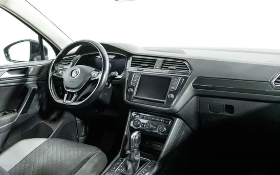 Volkswagen Tiguan 2.00 робот, фото №6