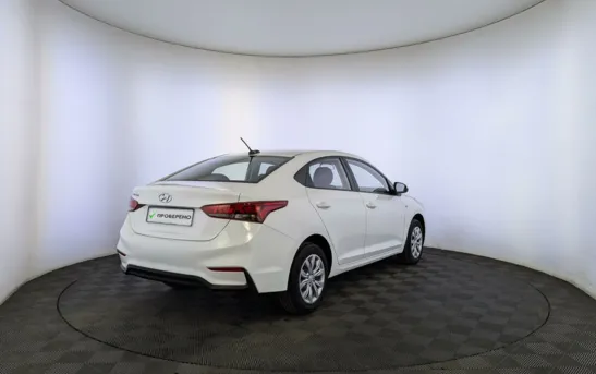 Hyundai Solaris 1.40 автоматическая, фото №2