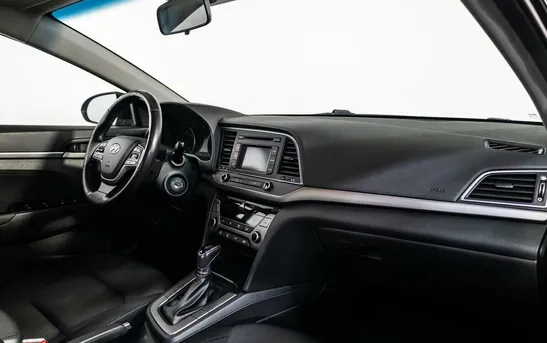 Hyundai Elantra 2.00 автоматическая, фото №5