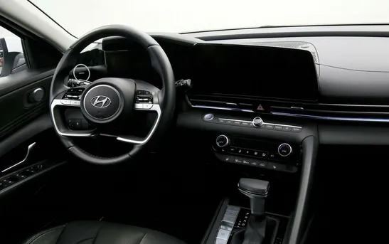 Hyundai Elantra 1.60 автоматическая, фото №5