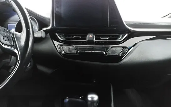 Toyota C-HR 2.00 вариатор, фото №7