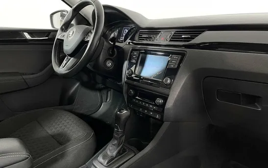 Skoda Rapid 1.40 робот, фото №5