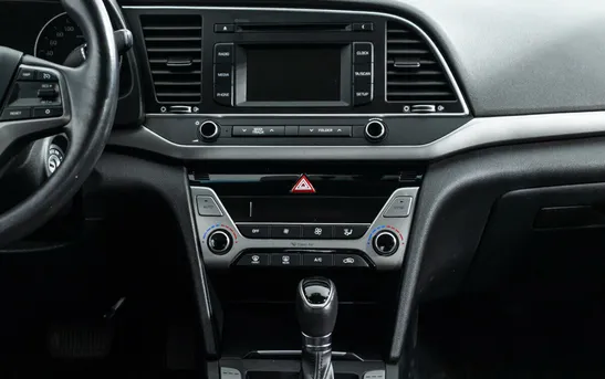 Hyundai Elantra 2.00 автоматическая, фото №7