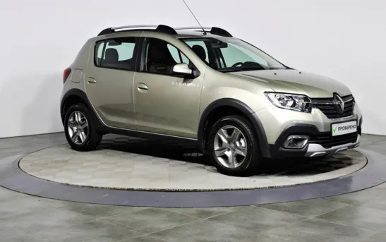 Renault Sandero 1.60 механика, фото №3