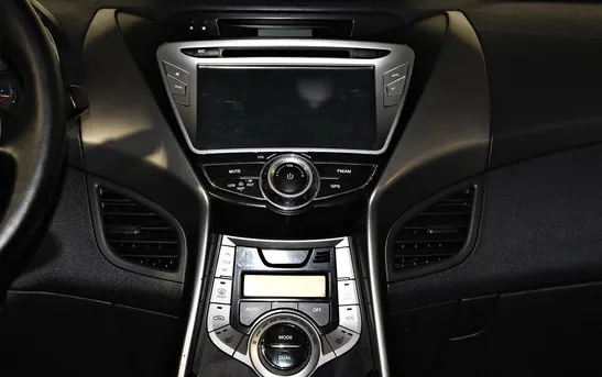 Hyundai Elantra 1.60 автоматическая, фото №9