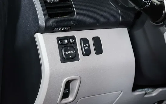 Mitsubishi Pajero Sport 2.50 автоматическая, фото №10