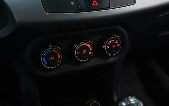 Mitsubishi Lancer 1.50 механика, фото №12