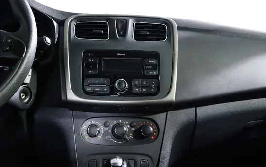 Renault Logan 1.60 автоматическая, фото №7